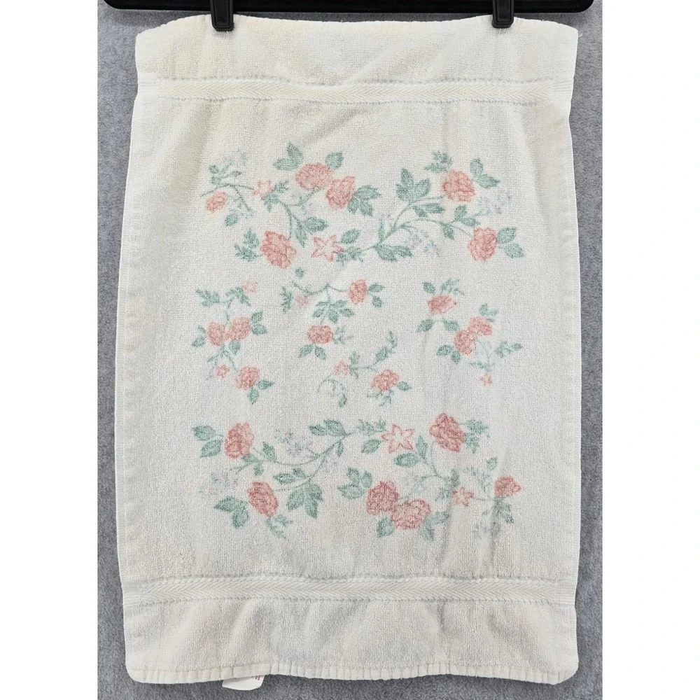 Vintage 1980s Caress Floral Bath Towel Set Ivory Pink Roses 4 Piece 42x25